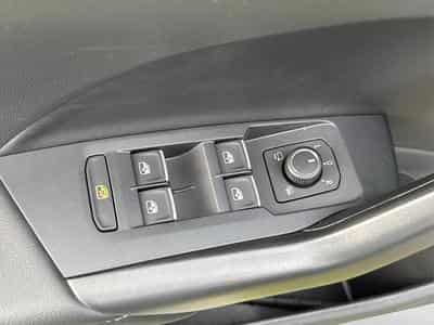 VW T-Cross R-Line Limited (2026) - Photo 14