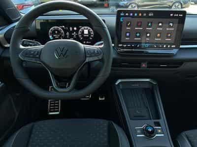 VW T-Roc R-Line (2026) - Photo 9