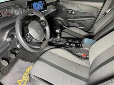 Peugeot 208 1.5 BLUEHDI 100 ALLURE GPS (2022) - Photo 9