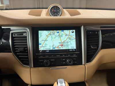 Porsche Macan 3.6 V6 TURBO (2014) - Photo 11