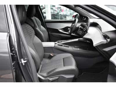 Peugeot 5008 GT Hybrid 145 e-DCS6 7 Pl. ACC CAM NEUF (2026) - Photo 3