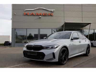 BMW 330 330e Aut. Pack M 19" HuD pack Innovation Driving Assistant (2024) - Foto 1