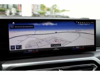 BMW 330 330e Aut. Pack M 19" HuD pack Innovation Driving Assistant (2024) - Foto 10
