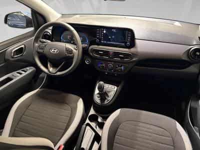 Hyundai i10 1.0 Sky AMT (2025) - Photo 6