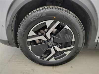 Peugeot 2008 1.2 PureTech 130Cv EAT8 Allure Pack NAVI / FULL LED / CAMERA (2024) - Photo 6