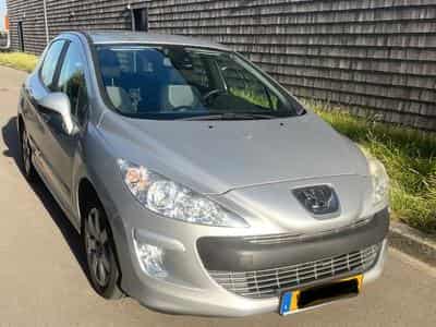 Peugeot 308 (2010) - Photo 2