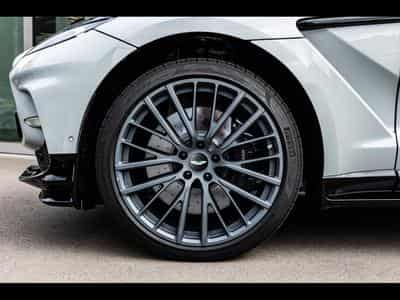 Aston-Martin DBX 707 4.0 V8 (707 CH) - APEX GREY (2024) - Photo 8