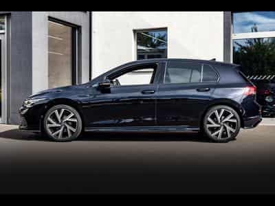 VW Golf 1.5 eTSI R-LINE DSG7 - DEEP BLACK NACRÉ (2023) - Photo 2
