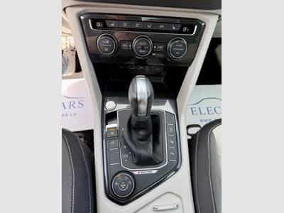 VW Tiguan 2.0 TSI 190 DSG7 4Motion Highline Pano/Cam/Head-Up (2019) - Photo 14