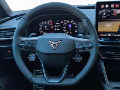 Cupra Leon e-TSI (2026) - Photo 10
