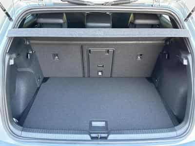 VW Golf R-Line Limited (2026) - Photo 11