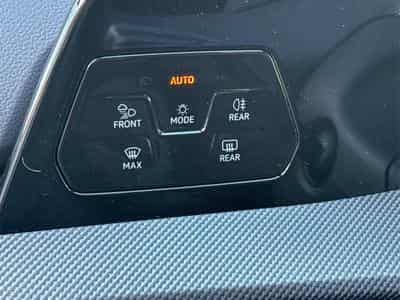 VW Golf R-Line Limited (2026) - Photo 14