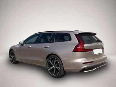 Volvo V60 (2024) - Photo 3