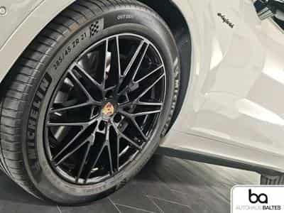 Porsche Cayenne (2026) - Foto 15