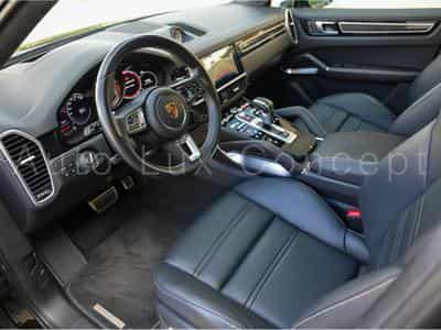 Porsche Cayenne Turbo Coupé (2022) - Photo 5