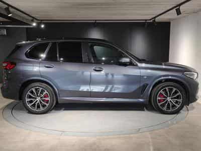 BMW X5 X5 XDRIVE45E PACK M TOIT OUVRANT CAMERA 360 SUSPENSIONS PNEU (2021) - Photo 2
