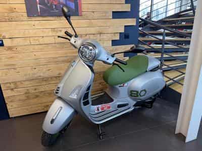 Vespa GTS 310 Ottantesimo 1 / 1946 (2026) - Foto 1