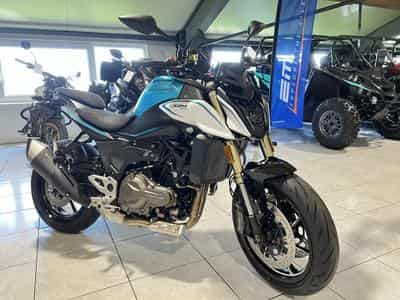 QJmotor SRK 550 (2026) - Photo 7