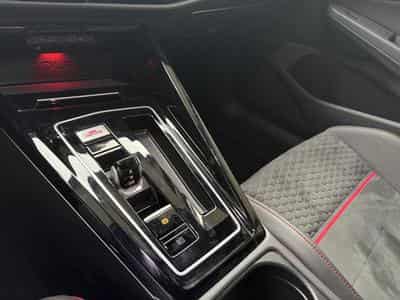 VW Golf VIII 2.0 TSI 221kW GTI Clubsport DSG (2024) - Foto 9