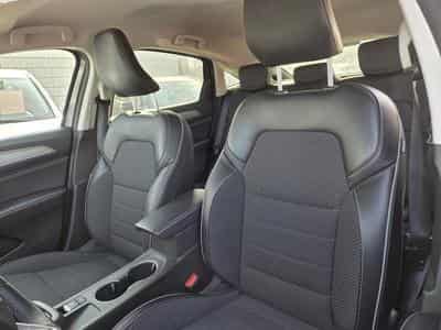 Renault Arkana 1.3TCE 140CV (2023) - Photo 6