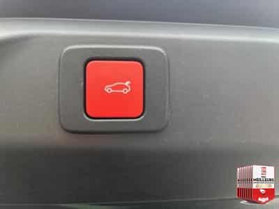 Peugeot 3008 1.2 HYBRID 136 GT E-DCS6 (2025) - Foto 15