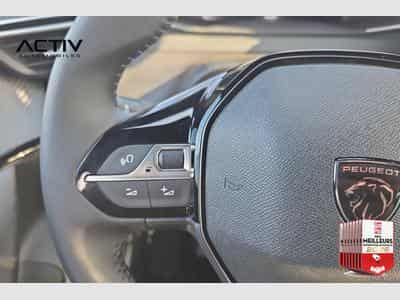 Peugeot 2008 Hybrid 145 e-DCS6 Allure (2026) - Foto 15