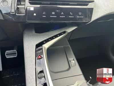 Peugeot 3008 1.2 HYBRID 136 GT E-DCS6 (2025) - Photo 9