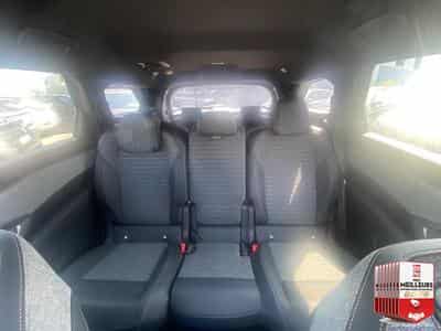 Peugeot 5008 HYBRID 145 ALLURE E-DCS6 (2025) - Photo 13