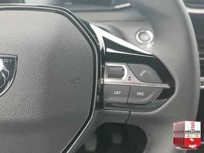Peugeot 2008 1.2 100 ALLURE (2025) - Photo 15