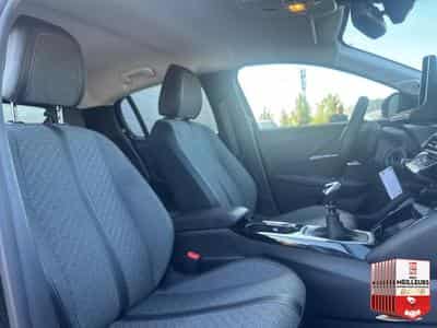 Peugeot 208 1.2 100 ALLURE (2025) - Photo 14