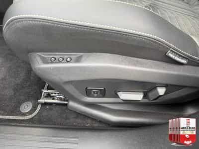 Peugeot 5008 HYBRID 145 GT E-DCS6 (2025) - Photo 13