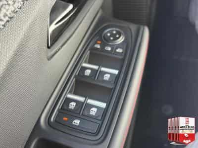 Renault Clio 1.2 TCE 115 TECHNO EDC (2026) - Photo 12