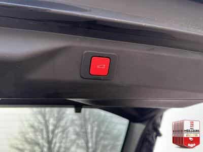 Peugeot 3008 1.2 HYBRID 145 GT E-DCS6 (2025) - Photo 13