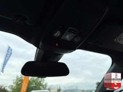 Peugeot 2008 1.5 BLUEHDI 130 ALLURE PACK EAT8 (2023) - Photo 11
