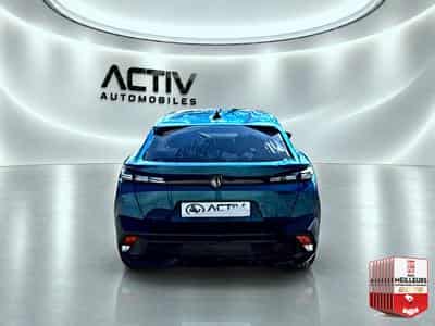 Peugeot 408 HYBRID 145 ALLURE E-DCS6 (2025) - Photo 6