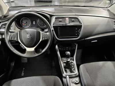 Suzuki S-Cross 1.4 GL+ AllGrip Hybrid (2021) - Photo 11