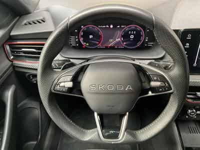 Skoda Kamiq Monte-Carlo+DSG+LED+NAVI+DAB (2025) - Foto 10