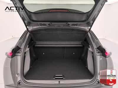 Peugeot 2008 Hybrid 145 ch e-DCS6 Allure (2026) - Photo 11