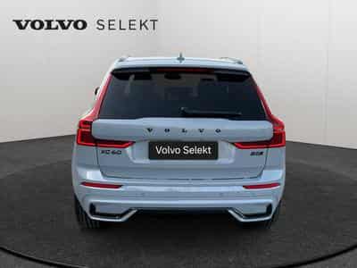 Volvo XC60 Facelift B5 Black Edition Plus / Essence (2025) - Foto 6