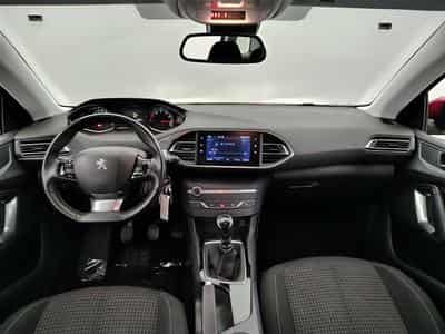 Peugeot 308 SW 1.2 PureTech Business CARPLAY / PDC (2020) - Photo 8