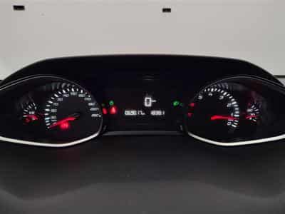 Peugeot 308 SW 1.2 PureTech Business CARPLAY / PDC (2020) - Photo 10