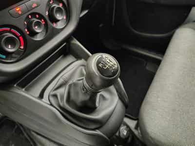 Fiat Doblo 1.6 MJET Cargo CLIM / CARPLAY (2023) - Photo 12