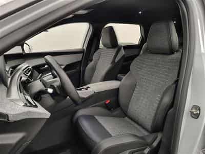 Peugeot 5008 1.2 HYBRID 145cv e-DSC6 Allure 7pl. NAVI / FULL LED / CAMERA (2025) - Photo 7
