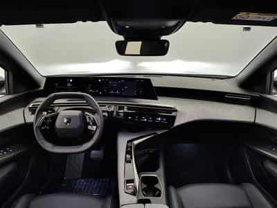 Peugeot 5008 1.2 HYBRID 145cv e-DSC6 Allure 7pl. NAVI / FULL LED / CAMERA (2025) - Photo 8