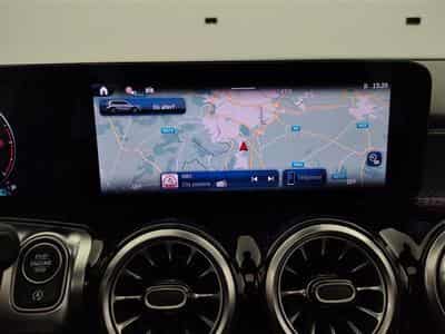 Mercedes GLB 180 180d AMG Line 7pl. NAVI / FULL LED / PANO / CAMERA 360° (2025) - Photo 11