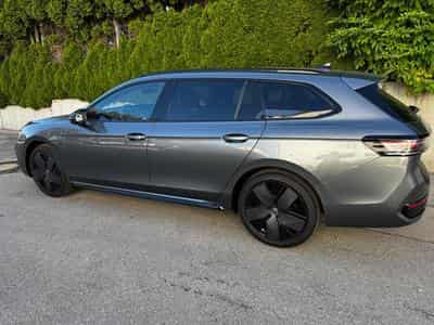 VW Passat Variant 1.5 TSI eHybrid 200 kW R-Line (2026) - Photo 2
