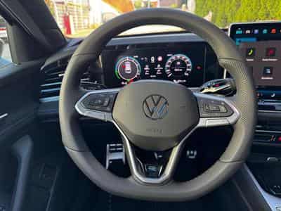 VW Passat Variant 1.5 TSI eHybrid 200 kW R-Line (2026) - Photo 6