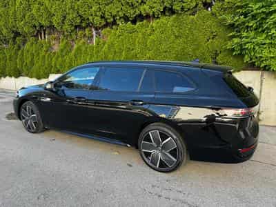 VW Passat Variant 1.5 TSI eHybrid 200 kW R-Line (2026) - Photo 2
