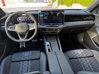 VW Passat Variant 1.5 TSI eHybrid 200 kW R-Line (2026) - Photo 7