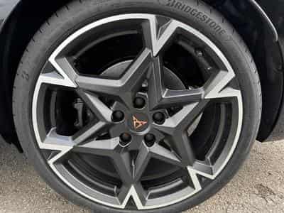 Cupra Leon 2.0 TSI 245 kW 4Drive VZ (2026) - Photo 4